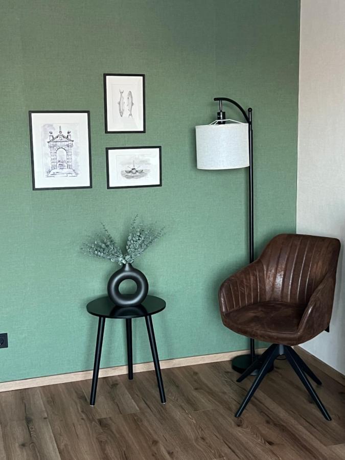 Gemuetliches Studio Im Stadtkern Mit Kanalblick Emden Buitenkant foto